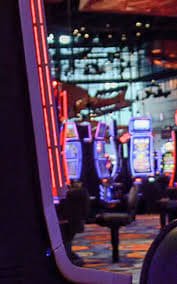 Filipino player browsing sports betting options on Rich Queen mobile app